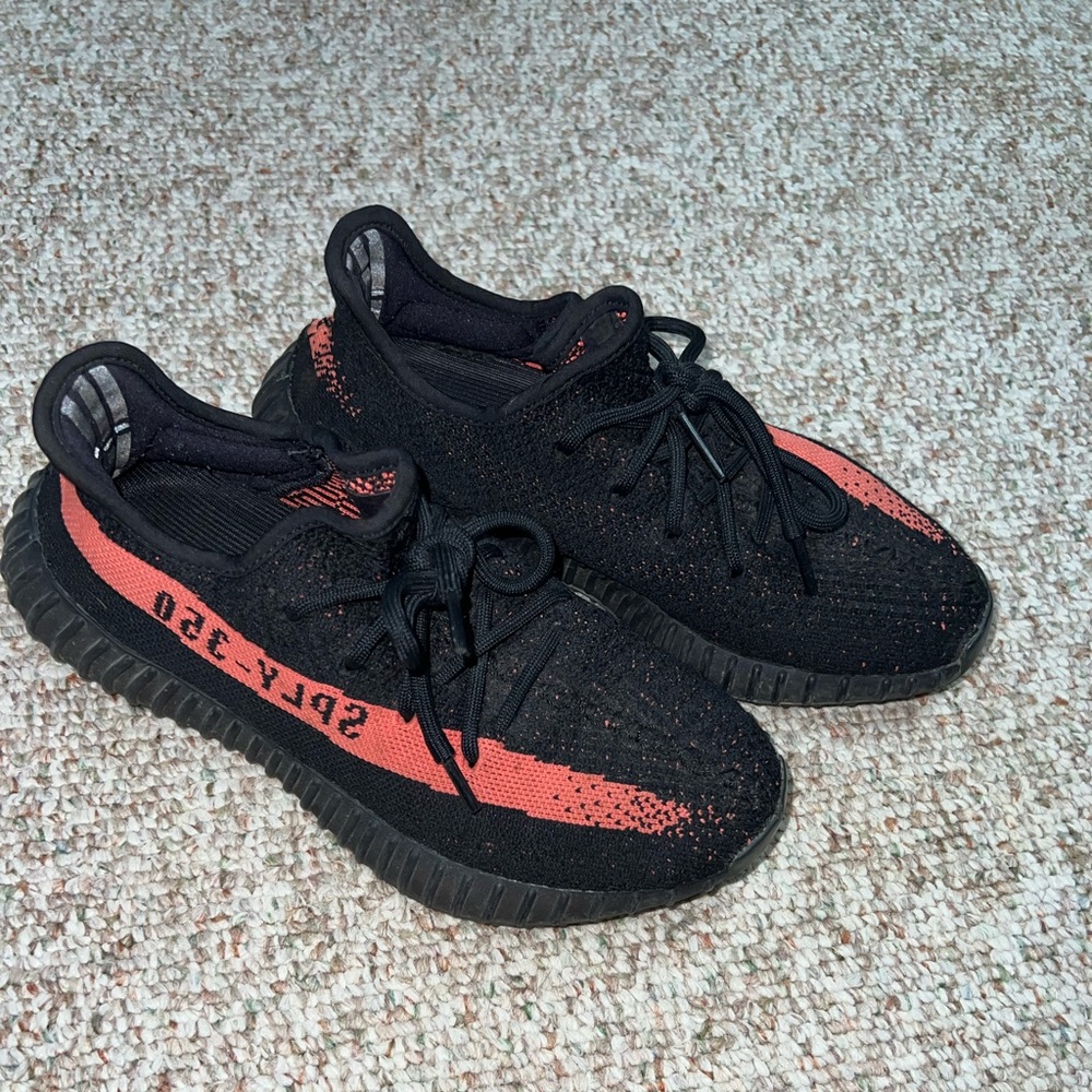 Yeezy Boost 350 V2 Core Black Red